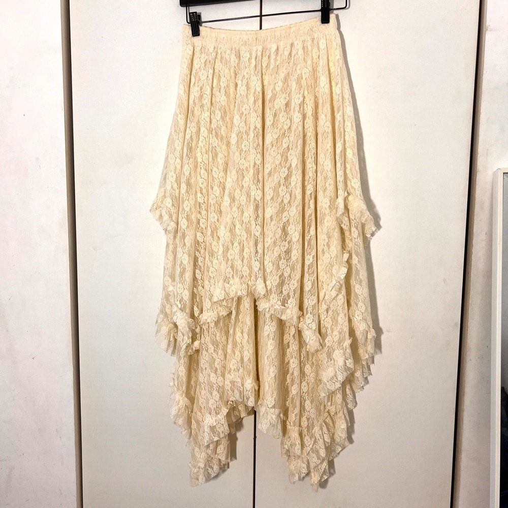 R.Vivimos Lace Maxi Skirt Beige Ruffle Asymmetrical Hem Western Boho Fairy Sz M - Picture 2 of 7